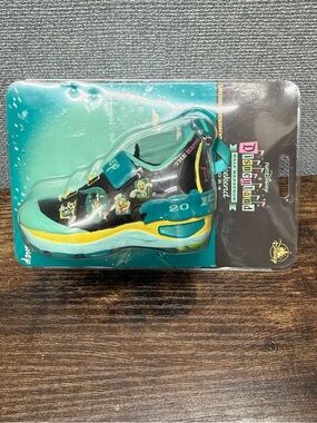 Disney Kids Teal, Yellow & Black Character Sneakers